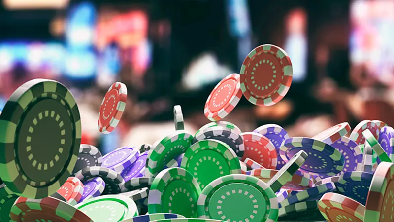 Downtown Vegas Blackjack attracts players through its advantageous rules and comparatively low house edge.